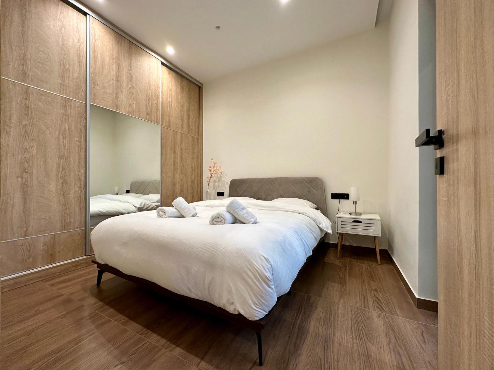 T&T Luxury Apartments - Rooftop Jacuzzi Ateny Zewnętrze zdjęcie